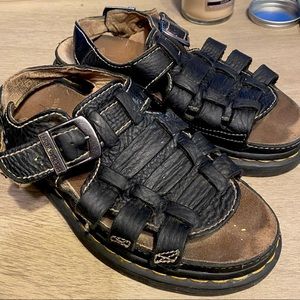Size 8 Dr Marten’s Fisherman Sandals